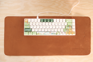 Clavier japonais en cuir de cheval fou avec différentes coutumes
